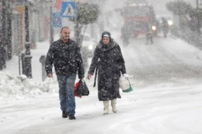 سلسة منخفضات جوية تؤثر على فلسطين الفترة المقبلة.. هل تحمل الثلوج؟