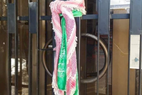 توتر في جامعة بيرزيت.. الكتل الطلابية تغلق مبنى الرئاسة!