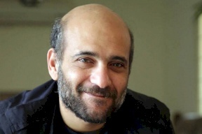 أسرة الناشط رامي شعث تؤكد إطلاق مصر سراحه وترحيله إلى فرنسا