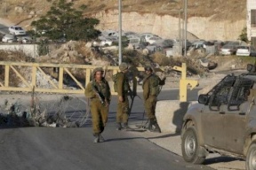 الاحتلال يعيد إغلاق طريق جنين – نابلس