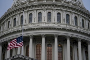 حملة صهيونية لطرد مساعد عضو كونغرس تضامن مع فلسطين