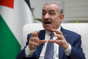 اشتية: الحكومة ملتزمة بدعم المخيمات وفق الإمكانيات المتاحة