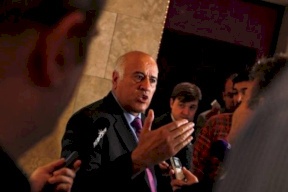 وفد "مركزية فتح" يلتقي السفير المصري في لبنان