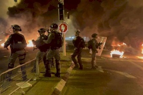 فيديو| اصابات واعتقالات خلال حملة مداهمات للشرطة الاسرائيلية في النقب