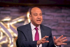 عمرو أديب يعلن وصيته بعد إصابته بكورونا: “لا تتركوهم ينهشوا فيا”