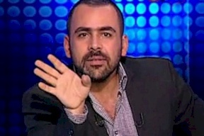 فيديو.. إعلامي مصري يعلن إصابته بمتحور "أوميكرون" على الهواء