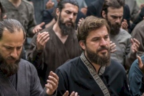وفاة أحد أبطال المسلسل التركي الشهير "قيامة أرطغرل"