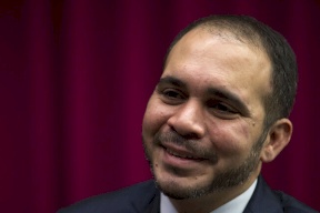 الأمير علي بن الحسين يكشف سبب نقله من مهمته كقائد لمجموعة حماية الملك