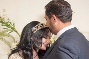 صورة| ابنة ديانا كرزون ومعاذ العمري تخطف الأنظار في أول ظهرة لها