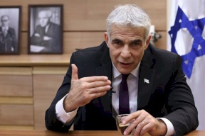 لابيد يكشف عن أكبر تهديد يواجه إسرائيل