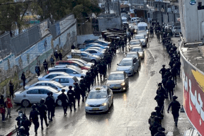 الاحتلال يغلق منزل الشهيد فادي أبو شخيدم في مخيم شعفاط