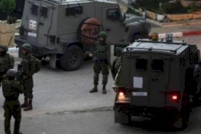 الاحتلال يستولي على حواسيب وملفات من مقر لجنة الزكاة في باب الرحمة