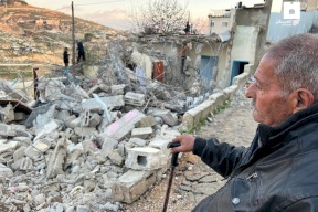 الاحتلال يجبر مقدسيًا على هدم منزله بنفسه