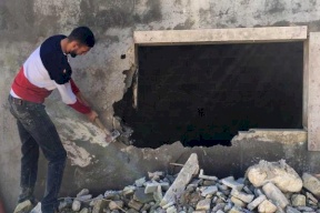 الاحتلال يجبر عائلتين على هدم منزلهما ذاتيا في صور باهر