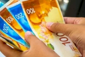 وزارة المالية: صرف دفعة على الحساب للموظفين