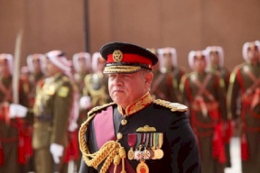 ثمن طائرتين ورثهما عن والده .. أول رد من ملك الأردن على التسريبات بشأن ثروته ببنوك سويسرا