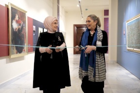تعرف على الهدايا المتبادلة بين عقيلتي الرئيسين التركي والإسرائيلي