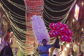 الكشف عن موعد حلول شهر رمضان وعيد الفطر فلكيا في عدة دول عربية