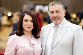 الفنانة السورية سولاف فواخرجي تعلن انفصالها عن زوجها.. وهذا ما قالته عن السبب!