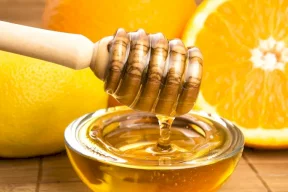 معلومات عن العسل الطبيعي وكيف نميزه عن المغشوش