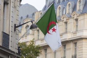 الجزائر: قرار سوريا بعدم المشاركة بالقمة العربية المرتقبة حكيم وشجاع