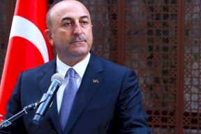 وزير الخارجية التركي يؤدكد أن بلاده تولي أهمية لوحدة الأراضي السورية