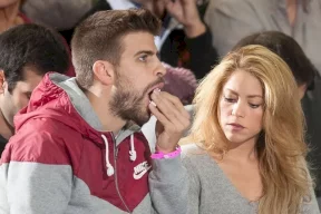 الفتاة المتهمة بتدمير علاقة شاكيرا وبيكيه.. تكشف وتهدد
