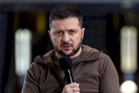 زيلينسكي يوضح سبب إقالته عددا من السفراء