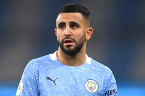 شاهد- رياض محرز ينشر صورة طفلته الجديدة
