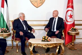 الرئيس يجتمع مع نظيره التونسي على هامش أعمال القمة العربية