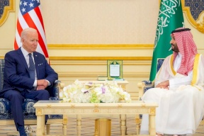 البيت الأبيض يرفض فكرة إصابة بايدن بكوفيد في السعودية بشكل متعمد