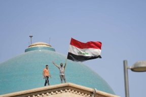 بعد 9 سنوات.. العراق يقرر إعادة فتح سفارته في ليبيا
