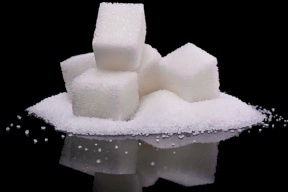 دراسة تكشف عن تأثير المحليات الصناعية على نسبة السكر في الدم