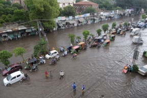 وزيرة المناخ الباكستانية: ثلث البلاد "تحت المياه حاليا" 
