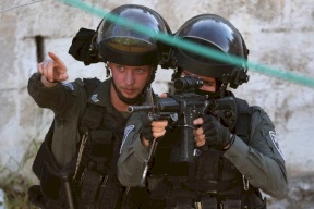 إسرائيل تلوّح بالعودة للاغتيال بالطائرات في الضفة؟!