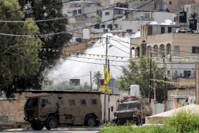 الاحتلال يقتحم حي الهدف بجنين ويعتقل عدداً من أقارب منفذي عملية البقيعة