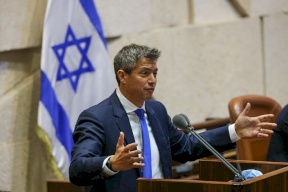 وزير إسرائيلي: فقدنا السيطرة على أجزاء كبيرة من مناطق C وأبو مازن هو المشكلة