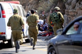 جندي إسرائيلي يقتل مستوطنا في رعنانا للاشتباه بأنه فلسطيني!