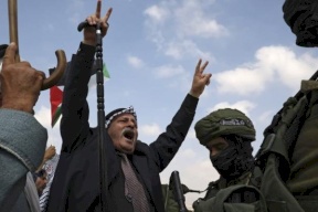 إصابة فلسطيني باعتداء الاحتلال على فعالية ضد الاستيطان في يطا