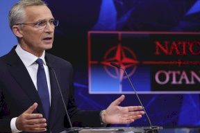 الناتو: لن نسمح بانتصار روسيا في أوكرانيا 