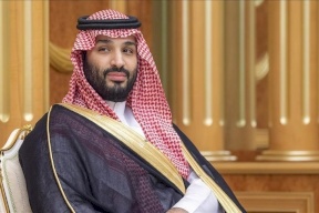 ولي العهد السعودي يتوجه إلى باريس في زيارة رسمية