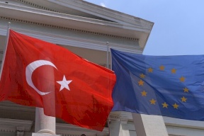 الاتحاد الأوروبي يمدد عقوباته ضد تركيا لعام آخر
