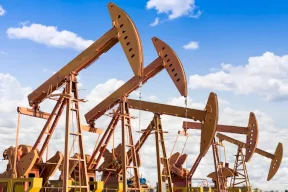 أسعار النفط ترتفع مع انحسار المخاوف من حدوث ركود في أميركا