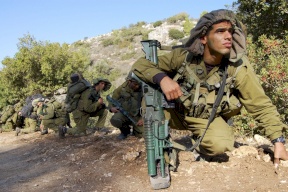 جنود إسرائيليون دروز يهاجمون منزلاً في بيت لحم انتقاما لـ"تيران فرو"! 