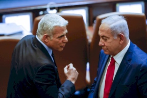 لابيد يهاجم نتنياهو ووزرائه: كل إسرائيلي يجب أن يخجل من هذه الحكومة