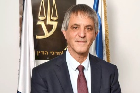 رئيس نقابة المحامين الإسرائيليين: خطط الحكومة ستغير النظام القضائي بإسرائيل ويجب أن ننزل للشوارع