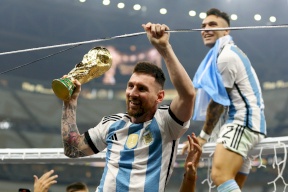 مصنوعة من الذهب الخالص .. ما هي مواصفات كأس العالم التي فازت بها الأرجنتين؟