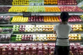 وسط أزمات الاقتصاد.. أين تتجه أسعار الغذاء العالمية في 2023؟