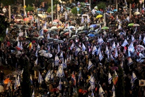 المعارضة الإسرائيلية تهدد بالعصيان المدني وشلّ الاقتصاد
