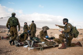 مقتل جندي إسرائيلي وإصابة 3 آخرين في انفجار داخلي بالأغوار
